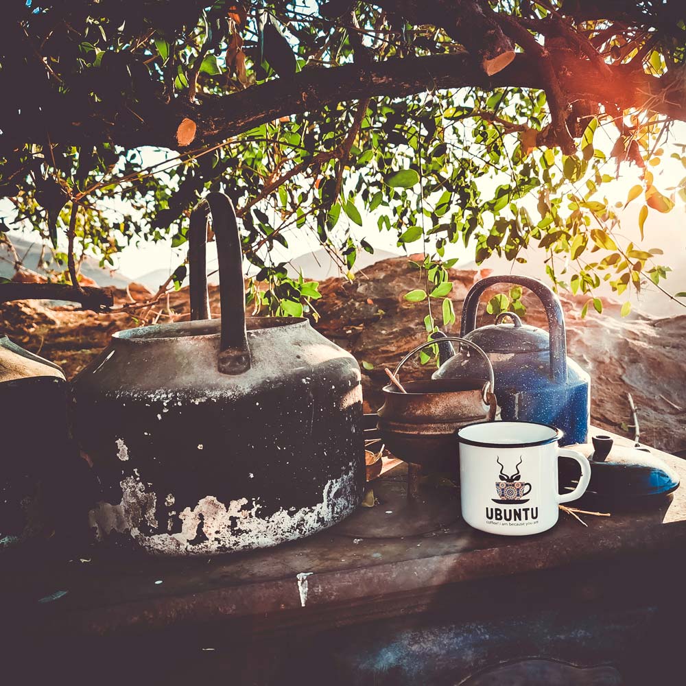 Travelling Ubuntu Koppie With Rustic Farm Kettles Namibia