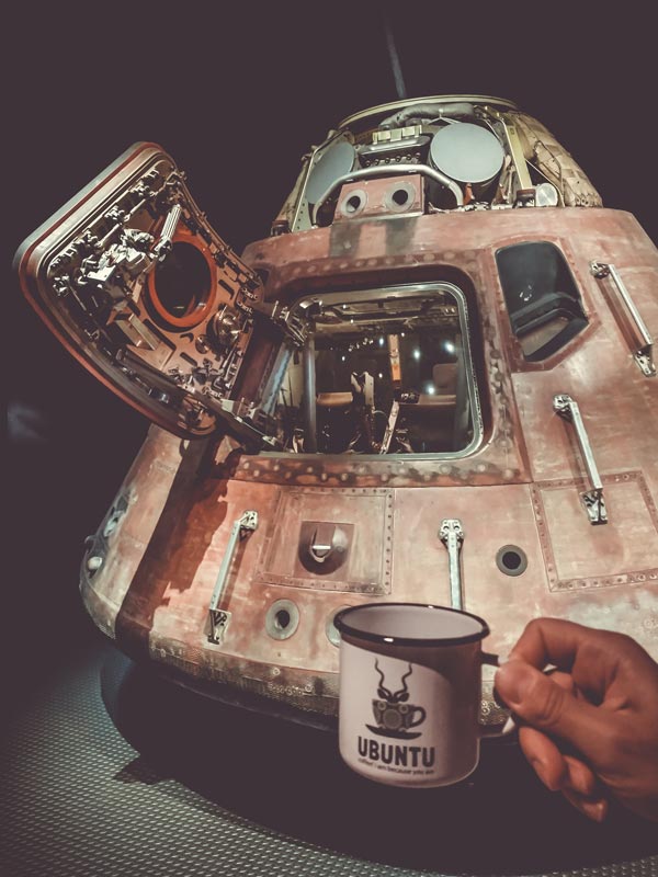 Travelling Ubuntu Koppie With Snowdrop Flowers Lolland Denmark