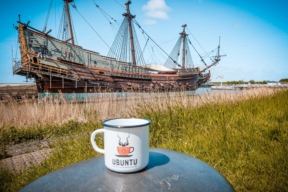 Travelling Ubuntu Koppie With Snowdrop Flowers Lolland Denmark